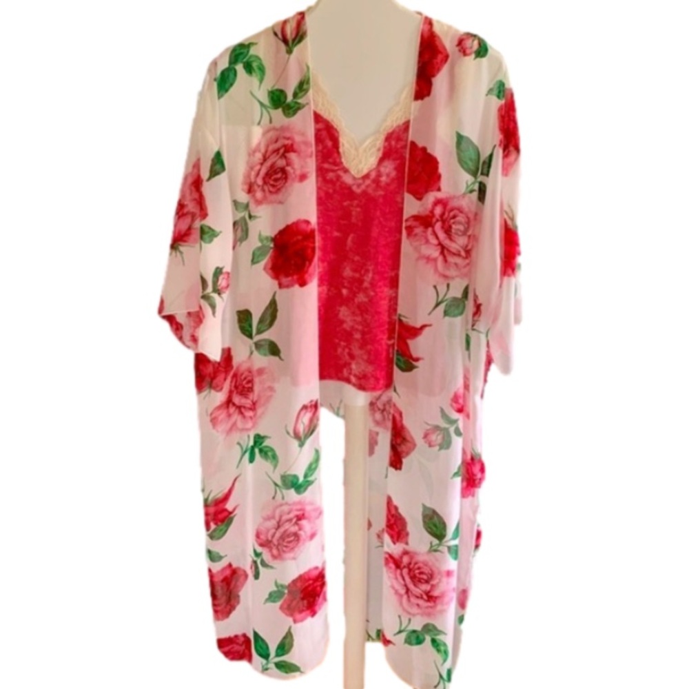 Floral Kimono With Red & Pink Roses
